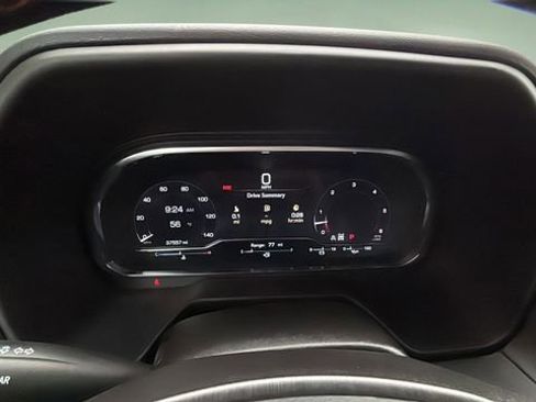 Used 2024 GMC Yukon AT4 AWD/4WD image 15