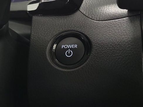 Used 2025 Toyota Camry LE FWD image 32