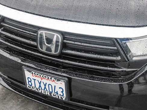 Used 2021 Honda Odyssey Touring image 6