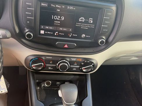 Used 2024 Kia Soul LX FWD image 15