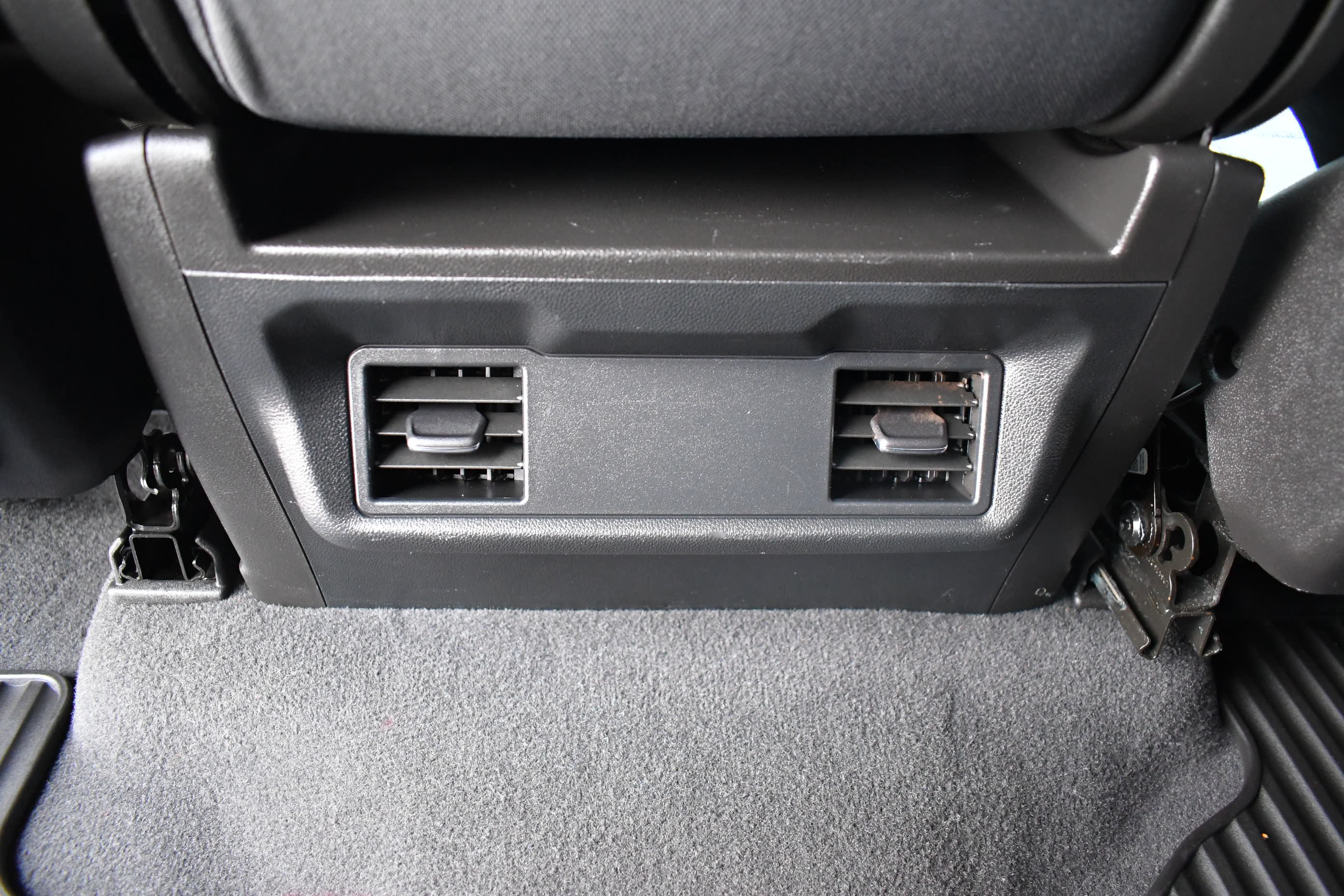Used 2019 Chevrolet Silverado 1500 Custom w/ Custom Value Package RWD image 18