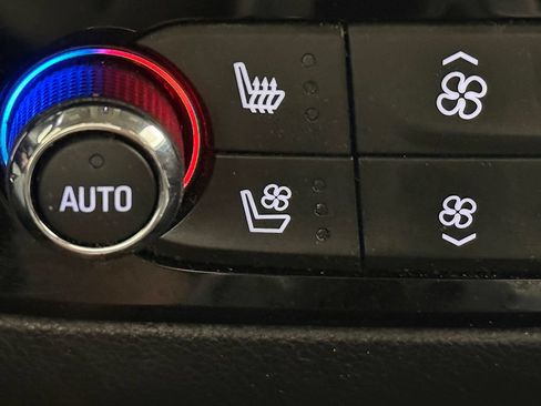 Used 2021 Buick Enclave Avenir w/ Avenir Technology Package AWD/4WD image 51