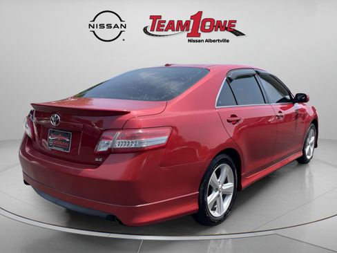 Used 2011 Toyota Camry SE w/ SE Extra-Value Pkg #1 FWD image 7