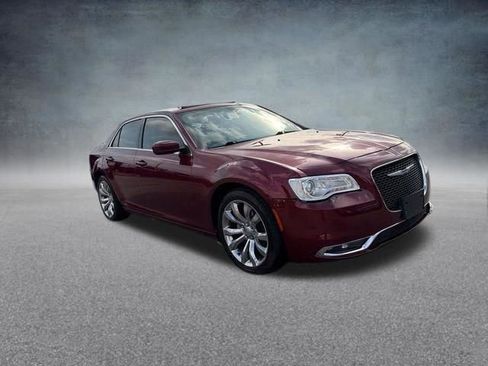 Used 2019 Chrysler 300 Touring w/ Quick Order Package 2EF RWD image 48