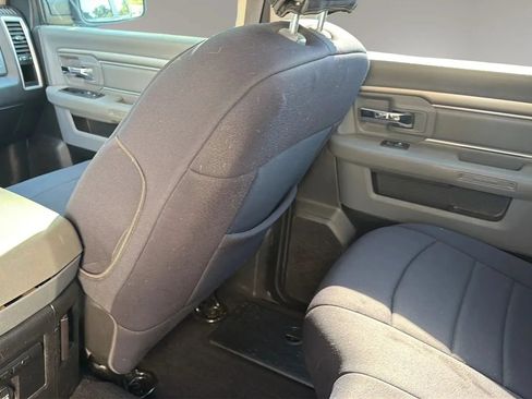 Used 2018 RAM 1500 Big Horn AWD/4WD image 38