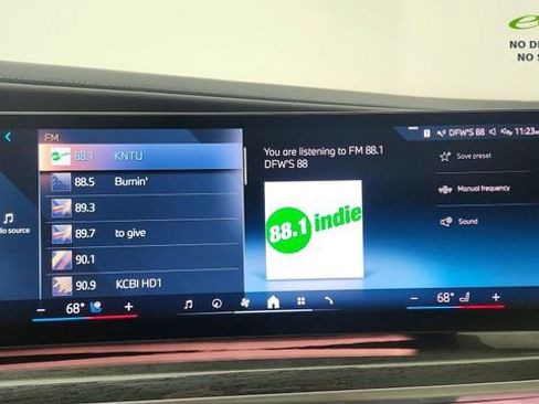 Used 2023 BMW i7 xDrive60 AWD/4WD image 52