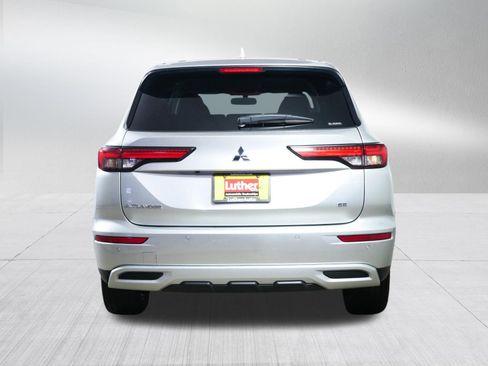 Used 2024 Mitsubishi Outlander SE image 6