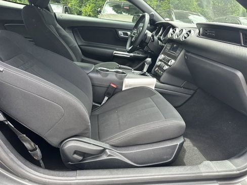 Used 2020 Ford Mustang Coupe RWD image 16