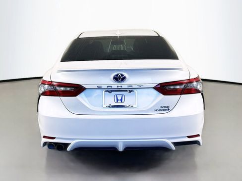 Used 2021 Toyota Camry XSE w/ Cold Weather Package image 6