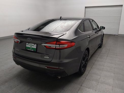 Used 2020 Ford Fusion SE w/ Equipment Group 151A FWD image 9