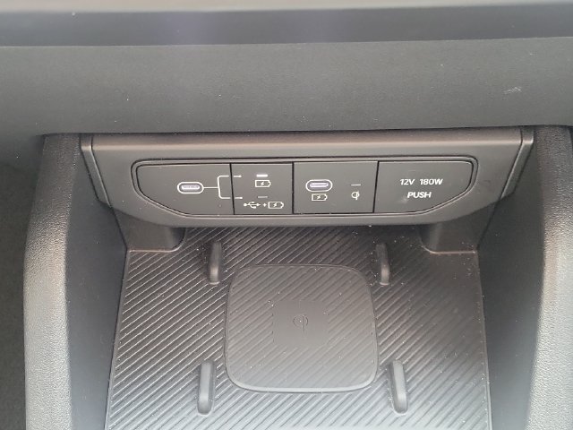Used 2025 Kia K4 GT-Line FWD image 31