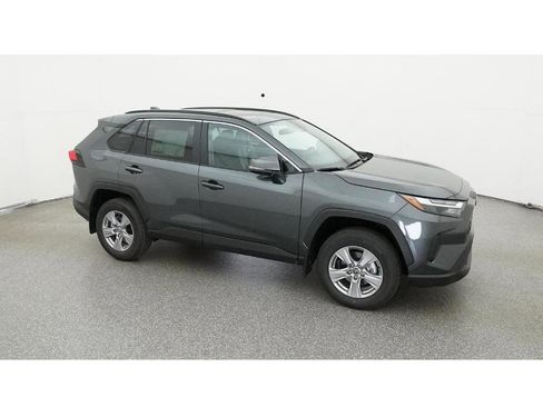 Used 2025 Toyota RAV4 XLE w/ Convenience Package FWD image 12