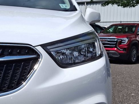 Used 2022 Buick Encore Preferred w/ Safety Package image 11