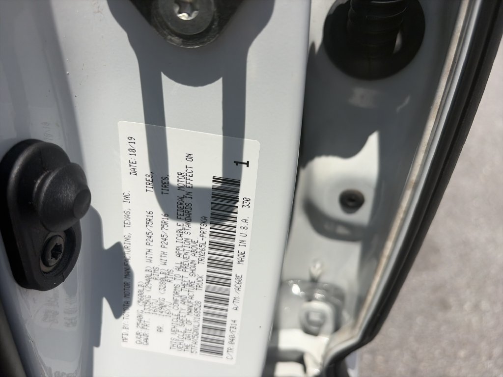 Used 2020 Toyota Tacoma SR w/ SR Convenience Package RWD image 34