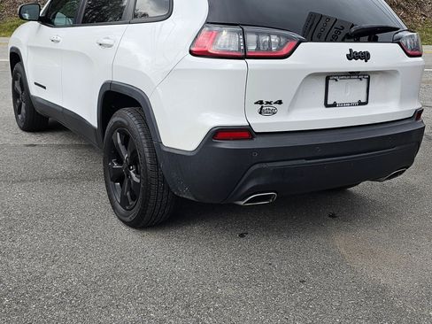 Used 2019 Jeep Cherokee Latitude Plus image 26