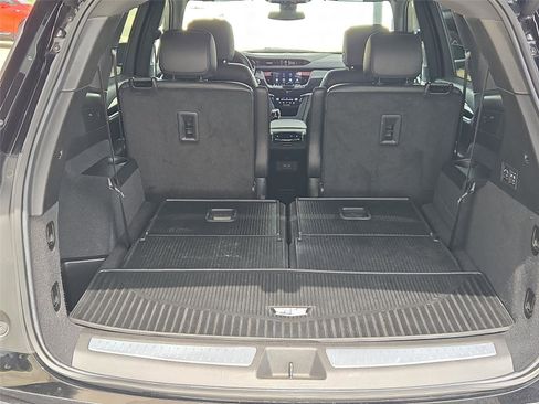 Used 2024 Cadillac XT6 Premium Luxury w/ LPO, Floor Liner Package AWD/4WD image 30