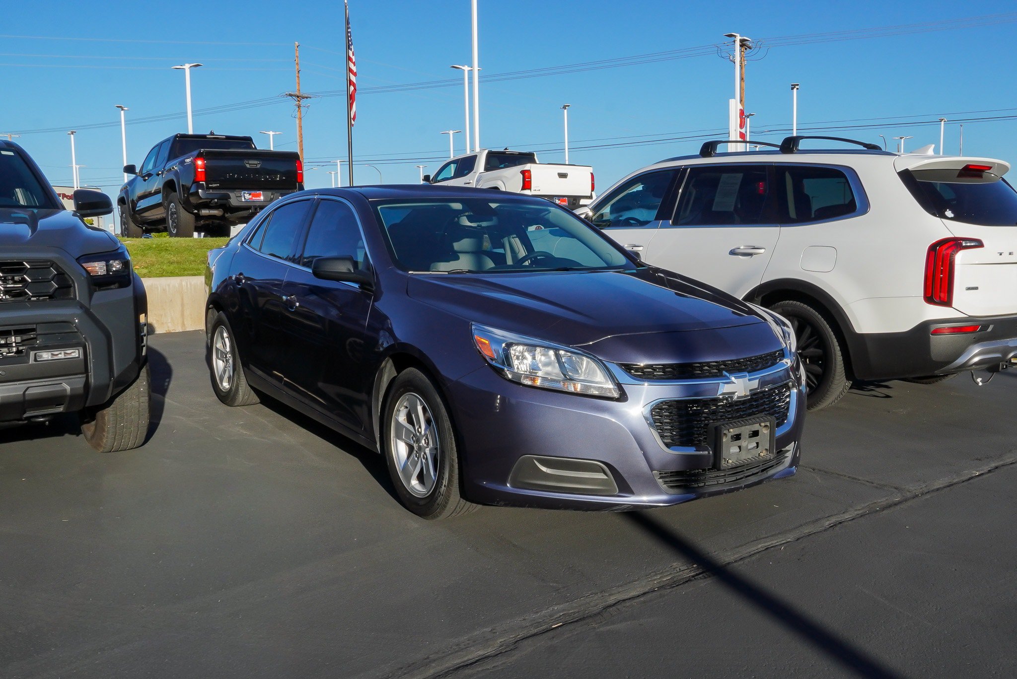 Used 2014 Chevrolet Malibu LS FWD image 2
