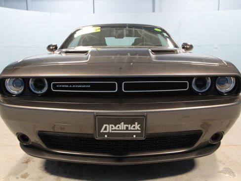 Used 2019 Dodge Challenger SXT RWD image 20