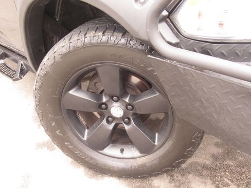 Used 2019 RAM 1500 Express w/ Express Value Package image 4