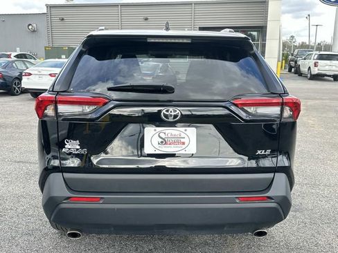 Used 2025 Toyota RAV4 XLE image 4