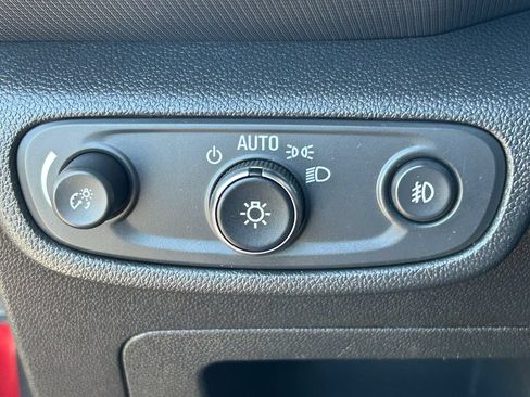 Used 2022 Chevrolet TrailBlazer RS FWD image 25