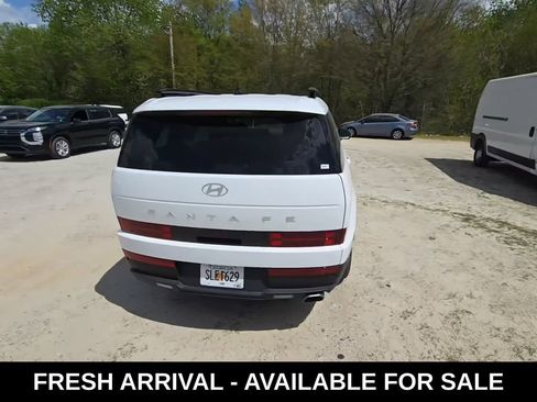 Used 2025 Hyundai Santa Fe SEL image 4