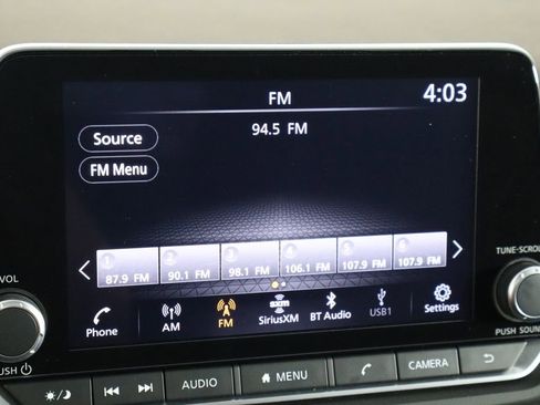 Used 2023 Nissan Rogue SV w/ SV Premium B Package image 30