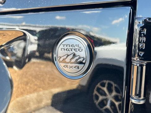 Used 2024 Jeep Gladiator Sport AWD/4WD image 15