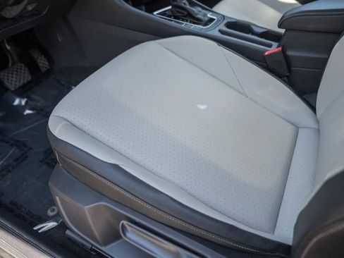 Used 2019 Volkswagen Jetta R-Line w/ R-Line Cold Weather Package FWD image 31