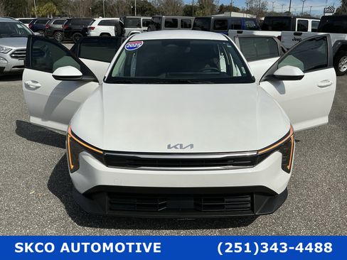 Used 2025 Kia K4 LXS image 34