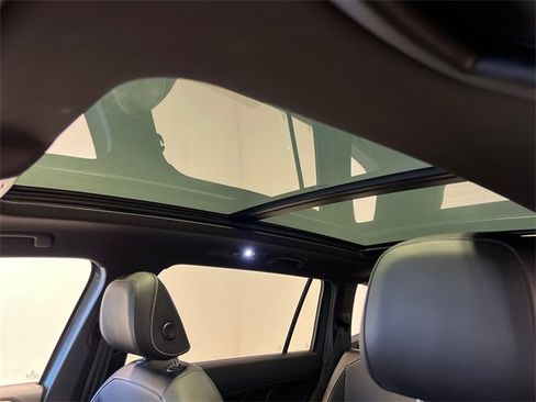 Certified 2023 Volkswagen Tiguan SE R-Line image 26