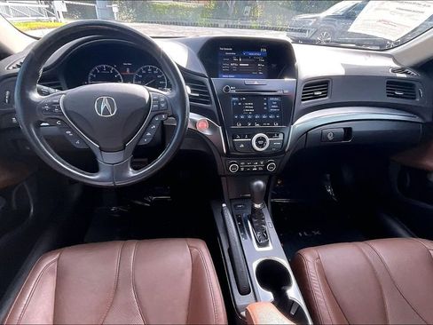 Used 2020 Acura ILX w/ Premium Package image 3