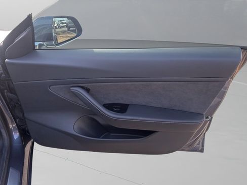 Used 2020 Tesla Model 3 Performance image 11