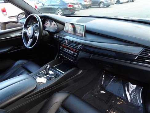 Used 2016 BMW X5 M image 20