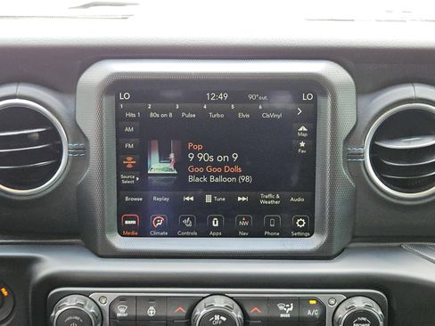 Used 2023 Jeep Wrangler Unlimited Rubicon 4xe w/ Cold Weather Group AWD/4WD image 17