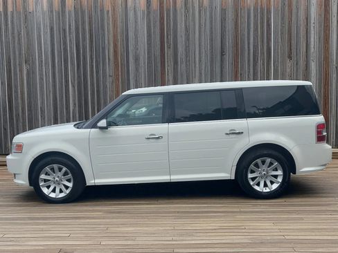 Used 2012 Ford Flex SEL FWD image 4