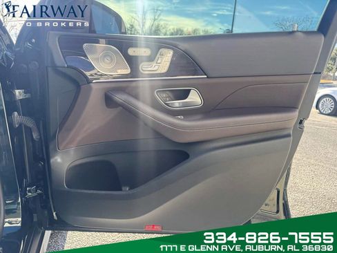 Used 2023 Mercedes-Benz GLS 450 4MATIC image 32