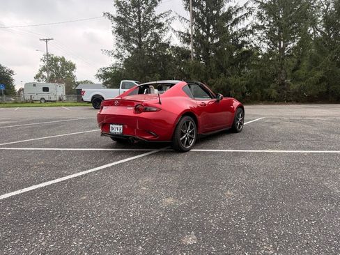Used 2017 MAZDA MX-5 Miata RF Grand Touring w/ Appearance Package RWD image 10