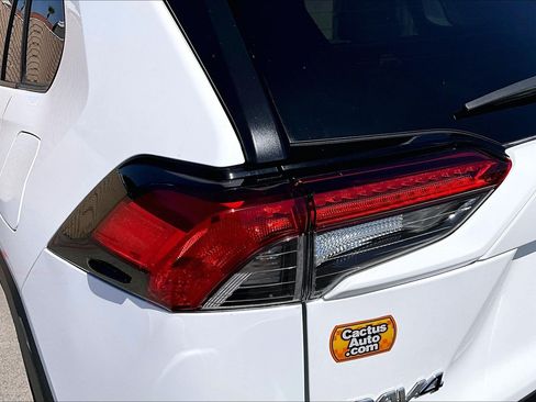 Used 2022 Toyota RAV4 LE FWD image 30