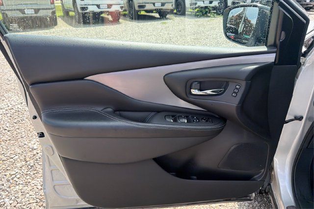 Used 2022 Nissan Murano SL w/ SL Moonroof Package AWD/4WD image 19