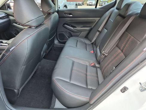Used 2025 Nissan Altima 2.5 SR w/ SR Premium Package FWD image 25