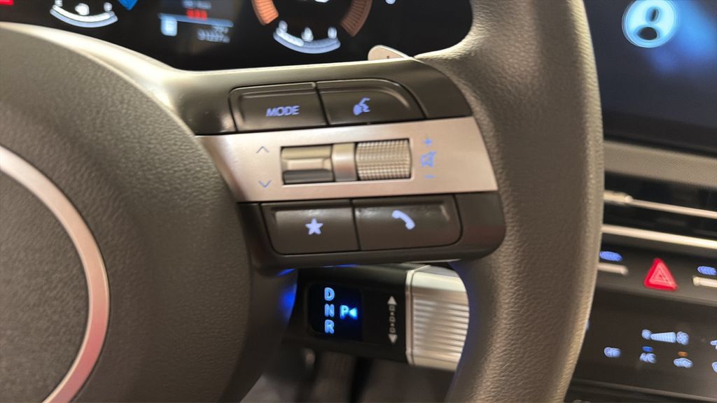 Used 2025 Hyundai Sonata SEL FWD image 20