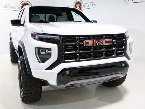 Used 2023 GMC Canyon AT4X image 7
