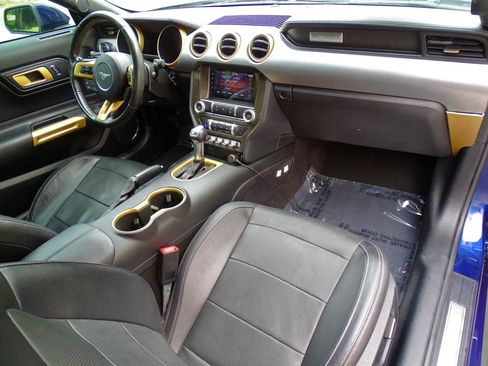 Used 2019 Ford Mustang Premium RWD image 26