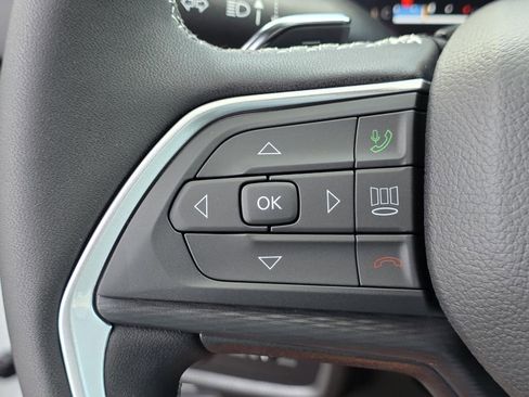 New 2025 Jeep Grand Cherokee L Altitude image 27