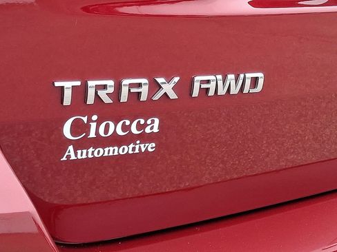 Used 2022 Chevrolet Trax LT w/ LT Convenience Package image 31