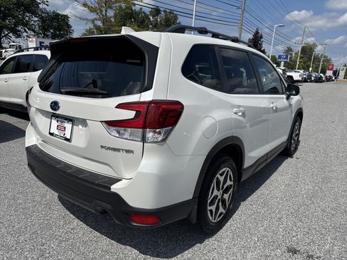 Used 2019 Subaru Forester Premium w/ All-Weather Package AWD/4WD image 28