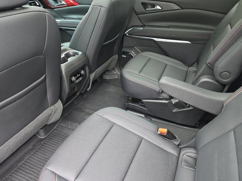 Used 2024 Chevrolet Traverse Z71 w/ Enhanced Driving Package AWD/4WD image 12