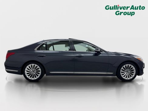 Used 2017 Genesis G90 3.3T Premium RWD image 10