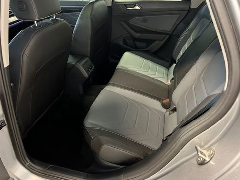 Certified 2025 Volkswagen Jetta SEL FWD image 16